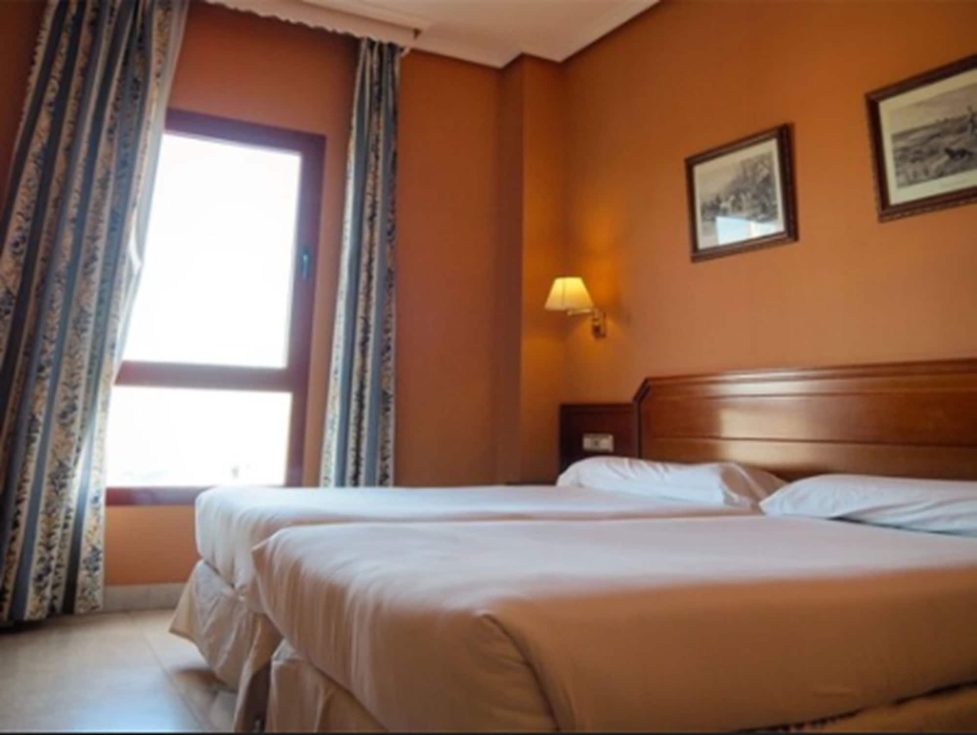 Hotel Humanes Humanes de Madrid Luaran gambar